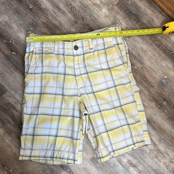 Men’s Abercrombie & Fitch Button Fly 4 Pocket Flat Front Yellow Plaid Shorts - Picture 8 of 11